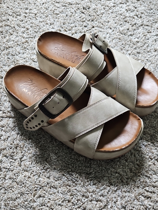 Blowfish Malibu Shoes - Blowfish Cross-Strap Platform Sandals with Adjustable Buckle